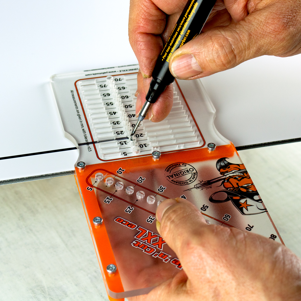 Hole 'n' Cut Eco | transparent drill hole template