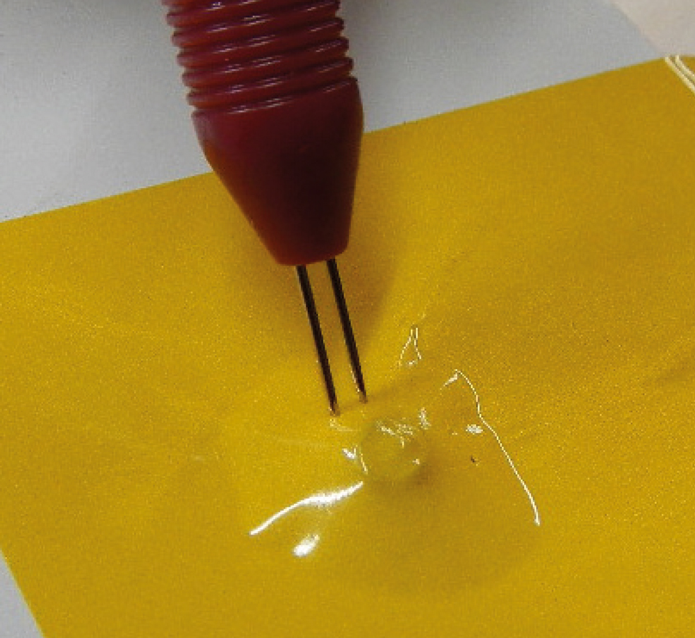 Yellotools YelloDouble Pen | Blasenaufstecher mit Doppelnadel