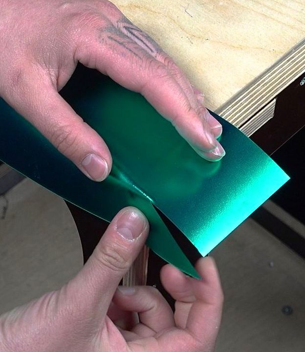 Yellotools EdgeWrap Cutter Mastermind | Möbelkanten überlappend folieren | Anwendungsbild 5