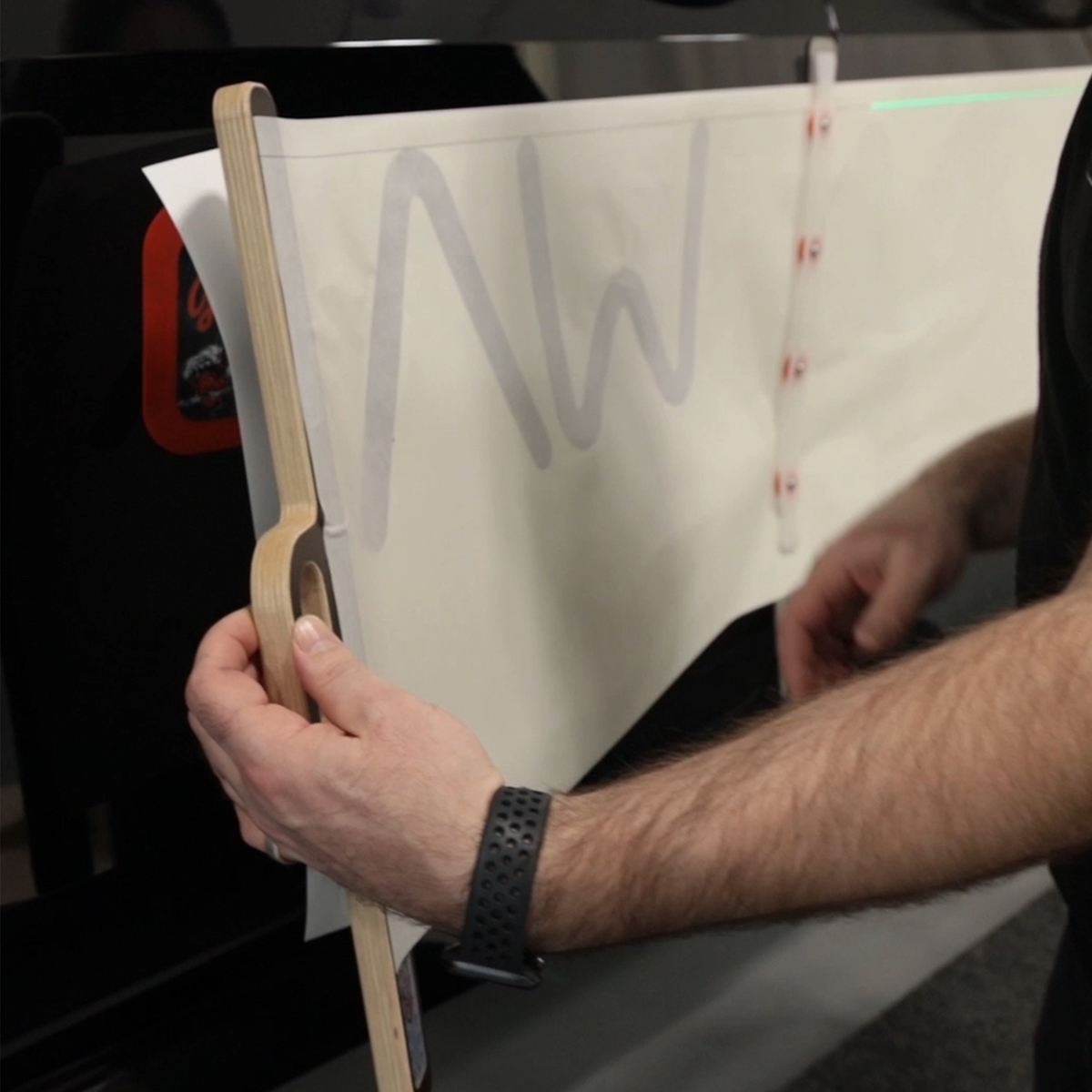 Yellotools WrapBar-ezee action2 film stretching aid | film tensioning aid