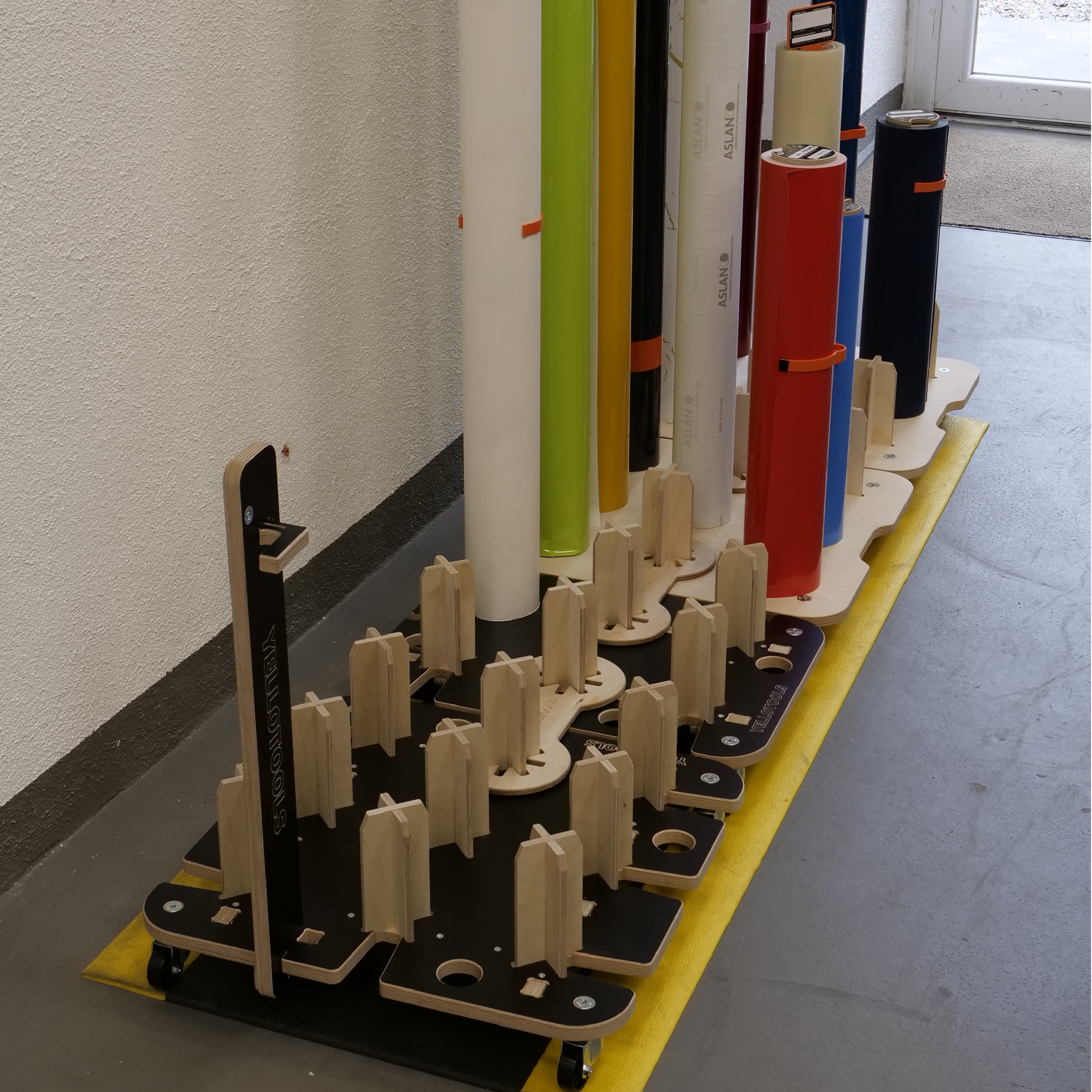 Twister Bone als Verbindungselement für TwisterSlot 3 und Twister 3 zur präzisen Anwendung in der Werbetechnik