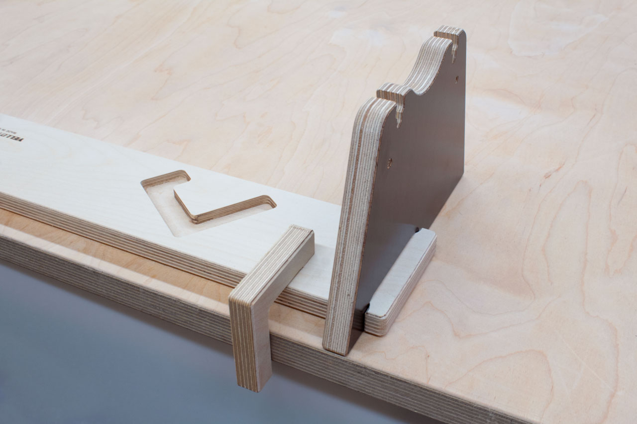 Yellotools Appfix | Unwinder for transfer ribbons | Detail picture table holder