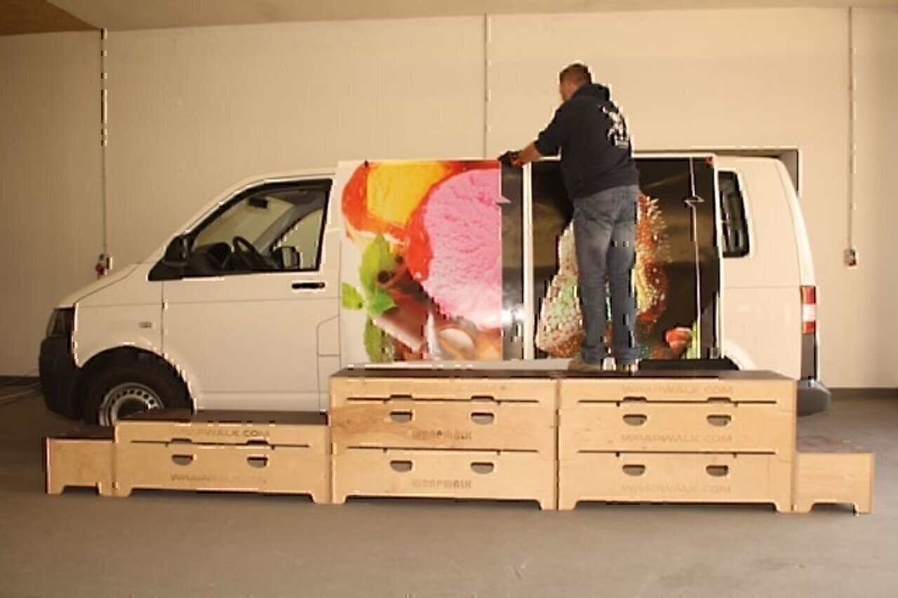 Yellotools WrapWalk car wrapping platform system | application example 3