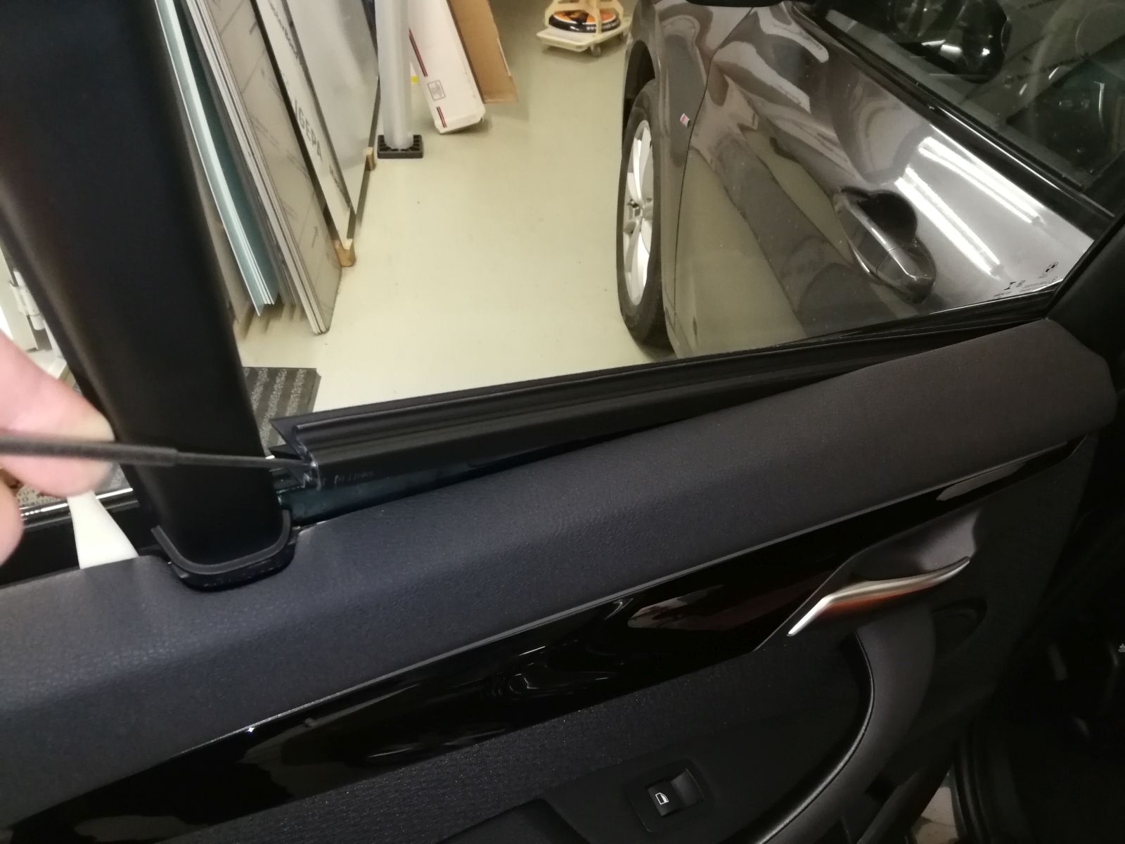 Yellotools DoorHandle Remover Anwendungsbild 3