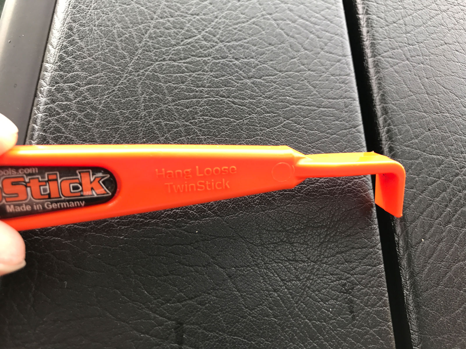 Yellotools WrapStick HangLoose | Squeegee pen with hook shape