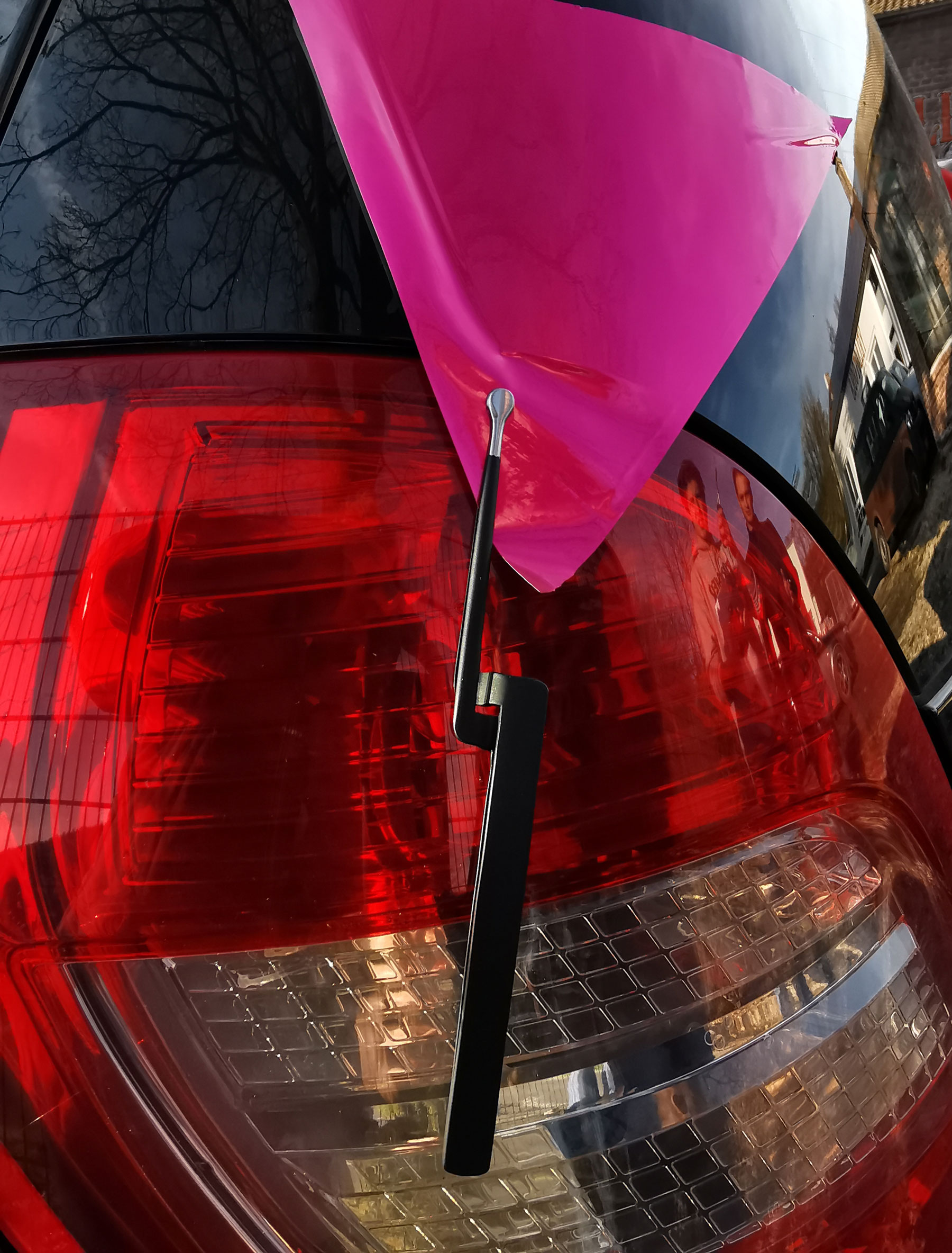 Yellotools WrapTweezer AutoLock application example