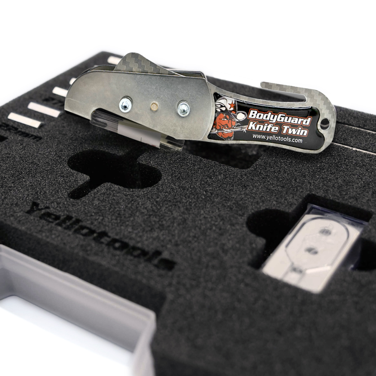 BodyGuardKnife Twin Teflon Flexi Case with tool