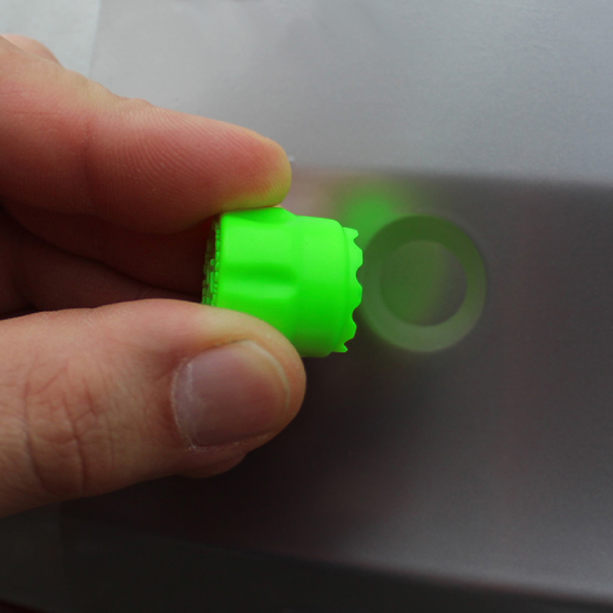 SensorCut Pro | Cutting aid for parking sensors