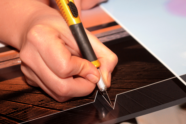 Yellotools Flipper KnifePen mit ausgefahrener Klinge Position 2