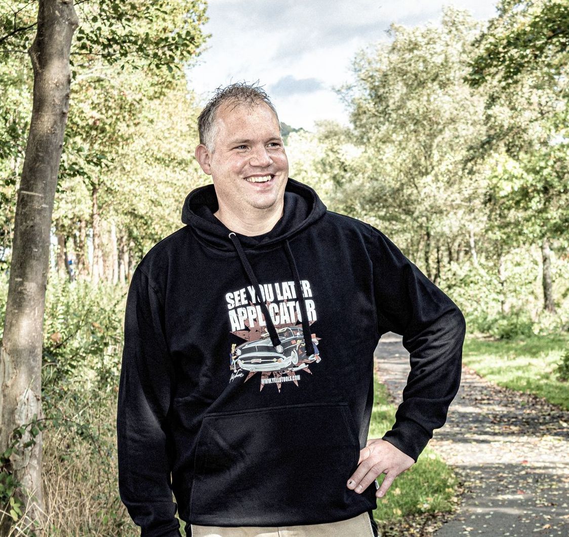 Yellotools Motiv Sweatshirt mit Kapuze in schwarz