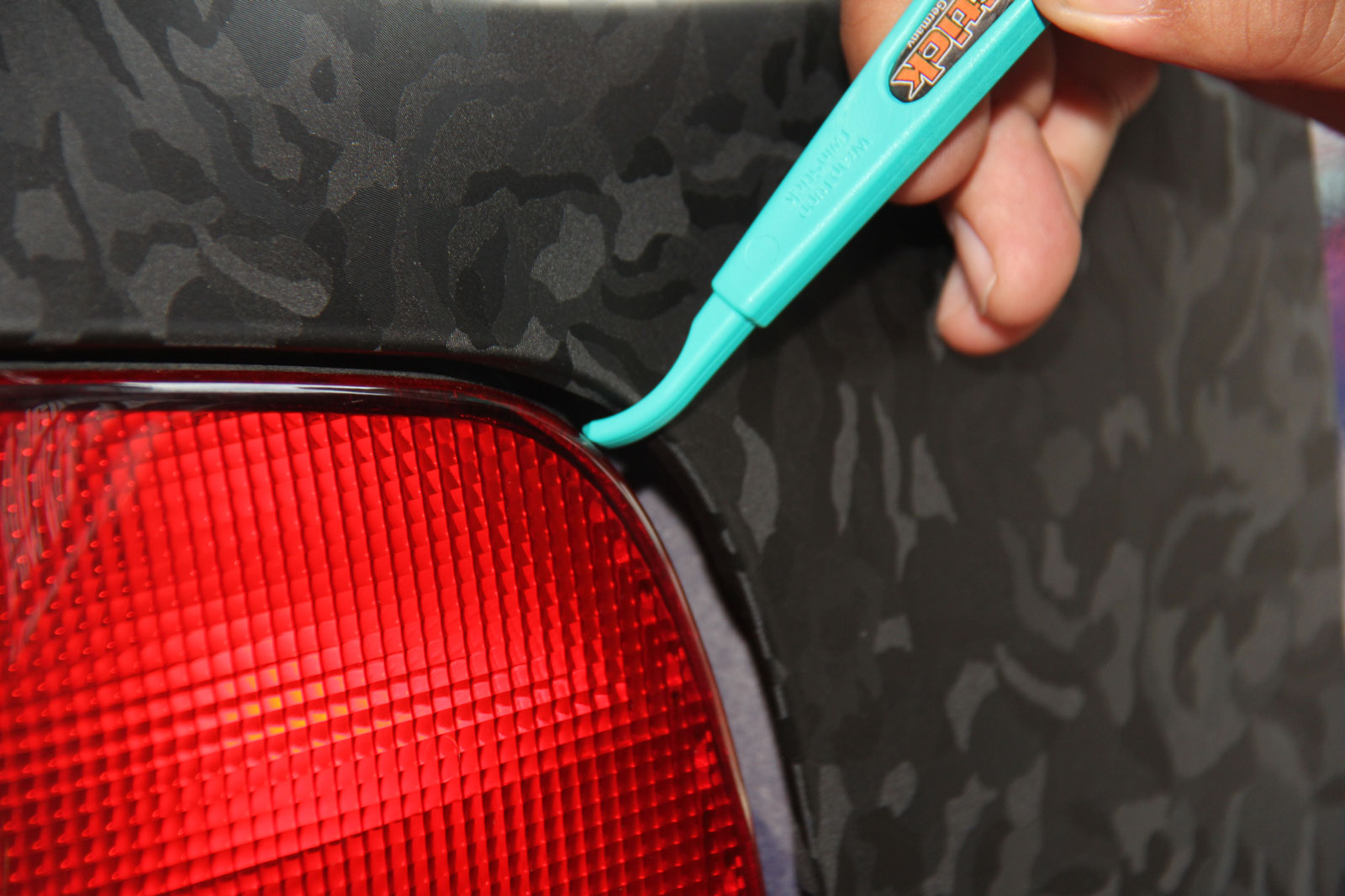 Yellotools WrapStick Tupp Gold | mini squeegee | carwrap