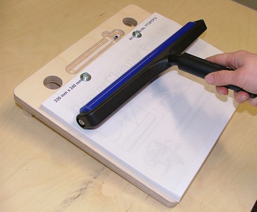 Yellotools PowerCleaner PadHolder application