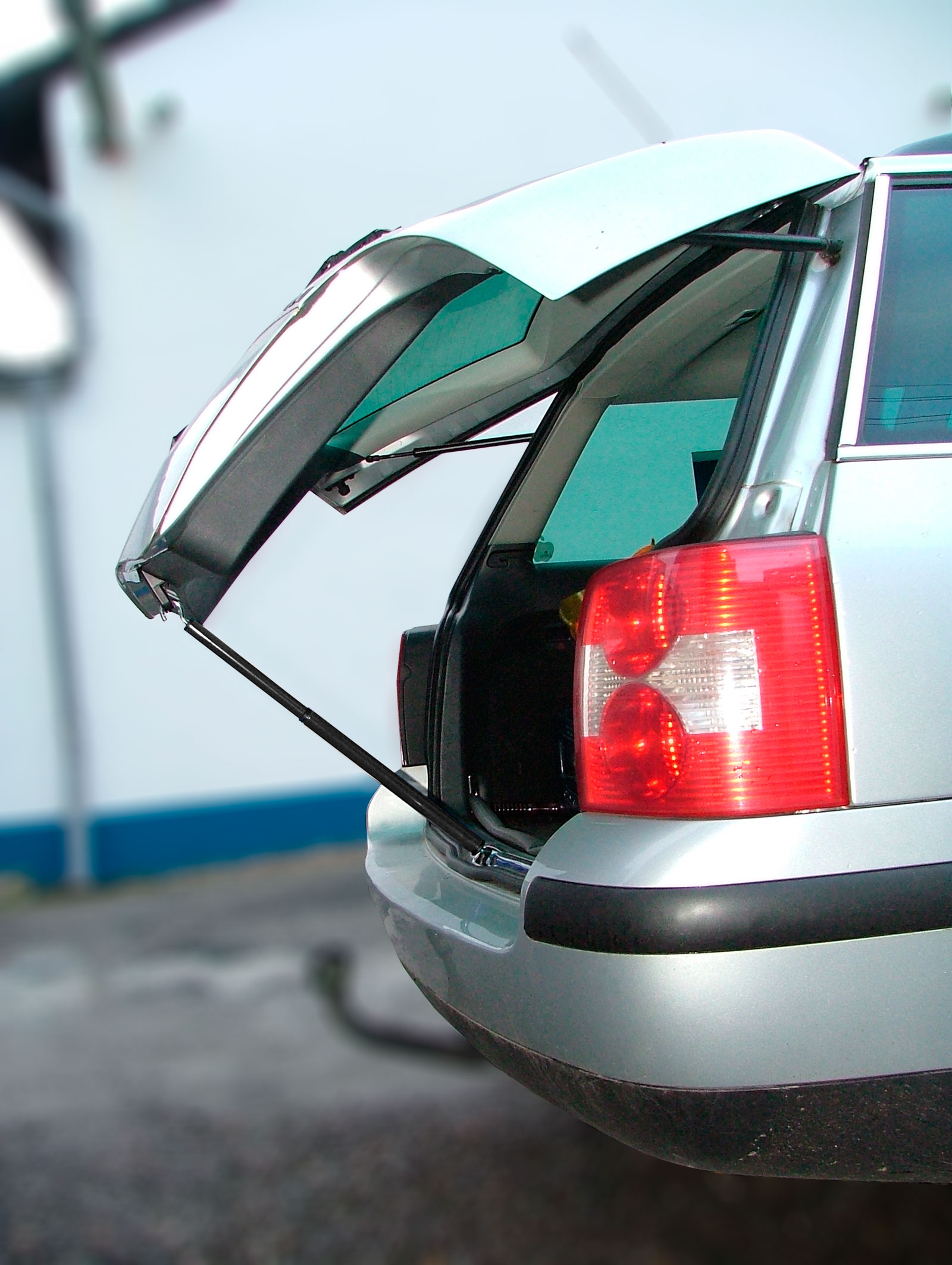 Yellotools YelloOpen S holding system for doors and flaps | Bargain