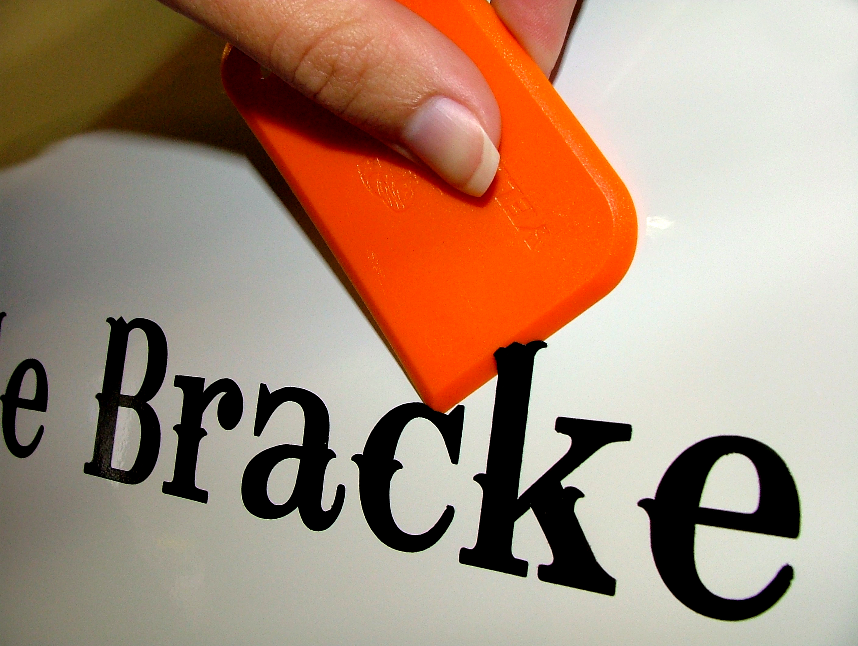 Yellotools YelloBlade Orange | Rakel zum Entfernen von Folien und Aufklebern