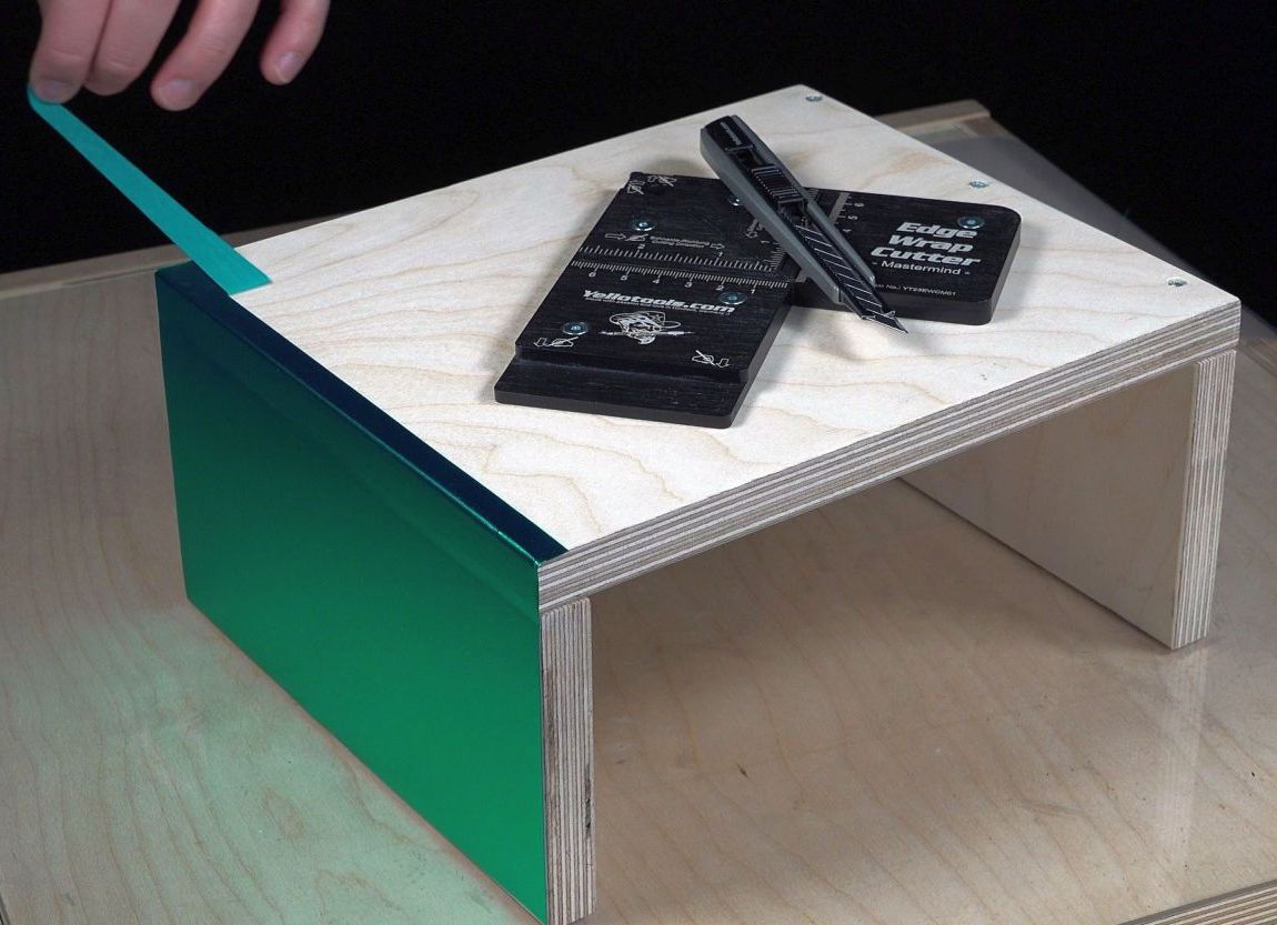 Möbel folieren mit Yellotools EdgeWrap Cutter Mastermind Schneideschablone | Anwendungsbild 4