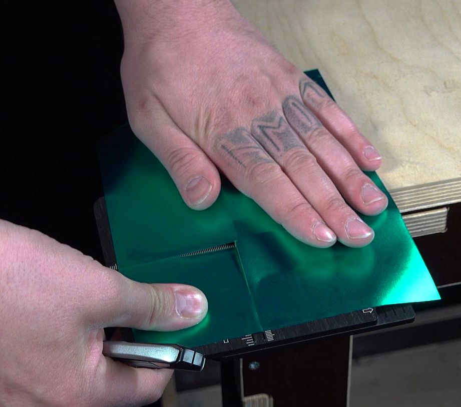 Yellotools EdgeWrap Cutter Mastermind | Möbelkanten folieren | Anwendungsbild 4