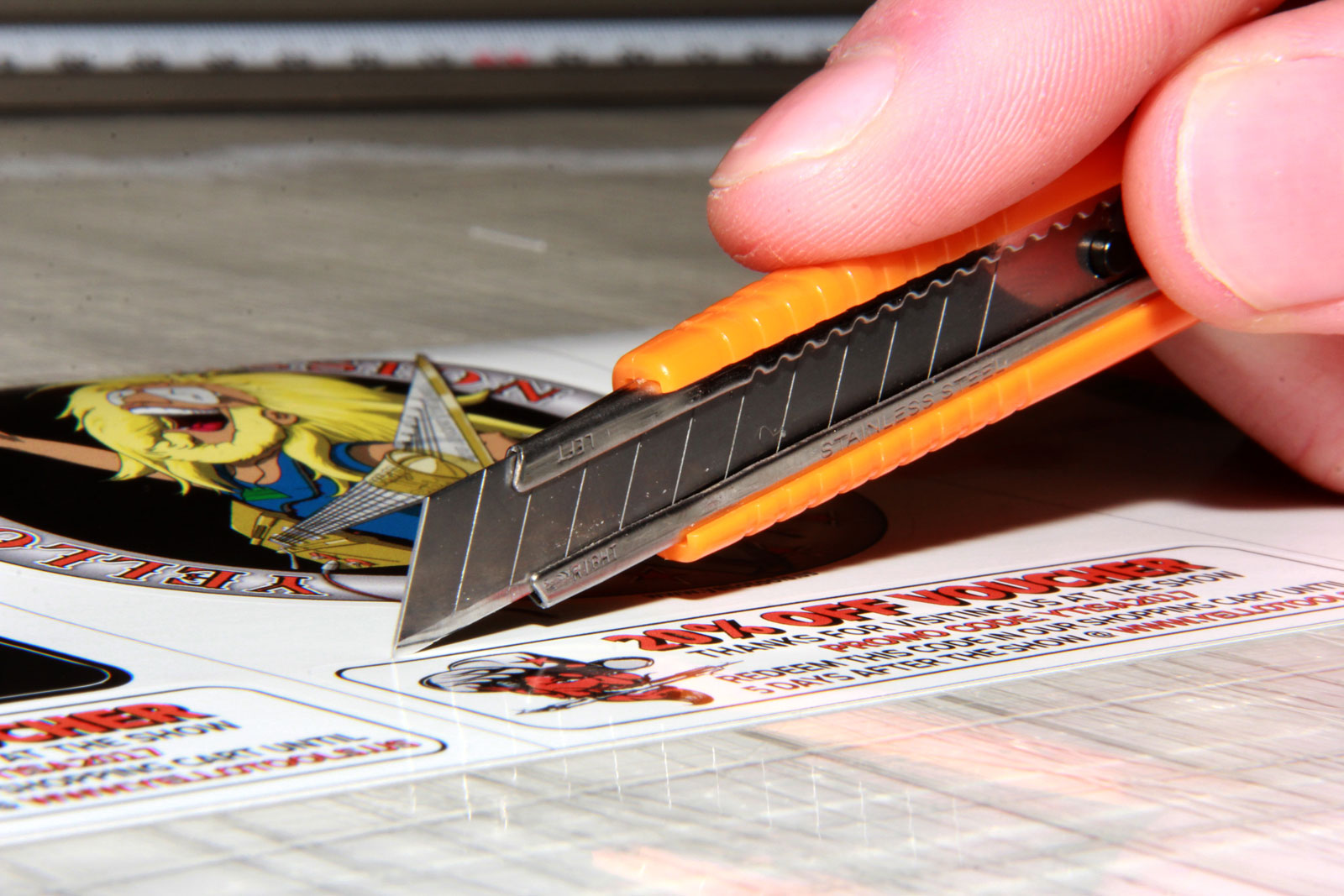 Yellotools YelloCut HD Pro Anwendung Seitenperspektive