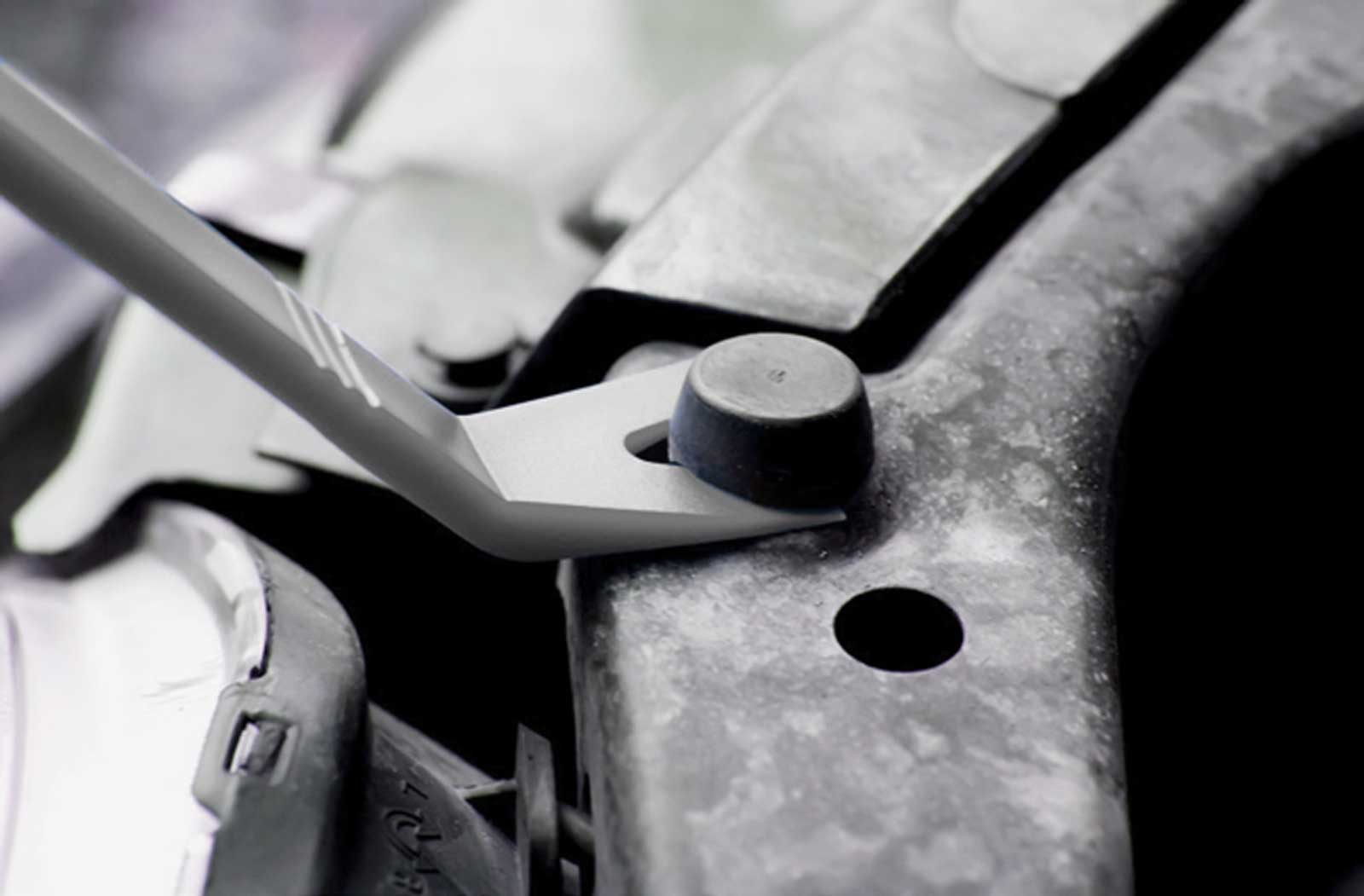 Yellotools StrikerSet | Entfernung einer Schutzkappe